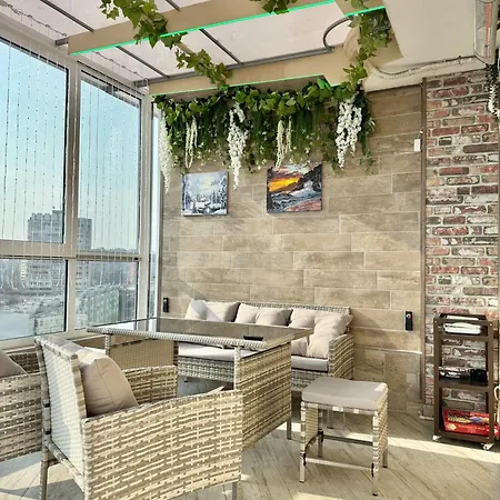 アパート Seasky Smarthome Penthouse For 6 Guests With Private Parking 5 Minutes аway From And Centre ブルガス