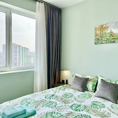 Seasky Smarthome Penthouse For 6 Guests With Private Parking 5 Minutes аway From And Centre Apartment