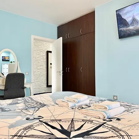 Seasky Smarthome Penthouse For 6 Guests With Private Parking 5 Minutes аway From And Centre Apartment Burgas